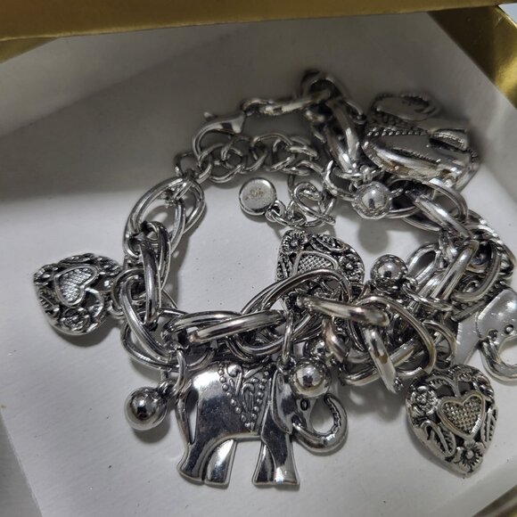 โจ Vintage Elephant Pendant Anklets โ Exquisite Silver Chain for Women โจ - Picture 3 of 4
